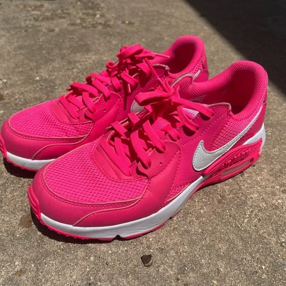 Size 7.5 - Nike Air Max Excee Hyper Pink - Picture 3 of 8
